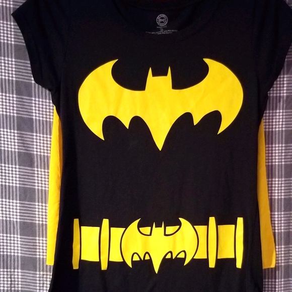 DC Comics | Tops | Womens Batman Shirt 